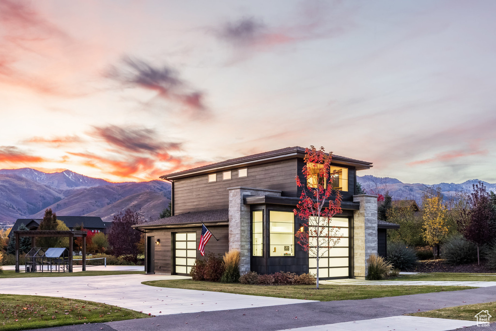 View of front facade featuring a mountain view