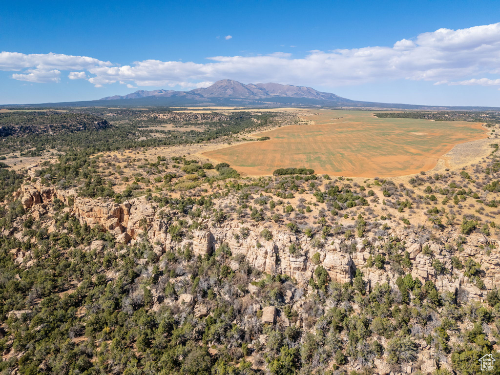 View of mountain feature