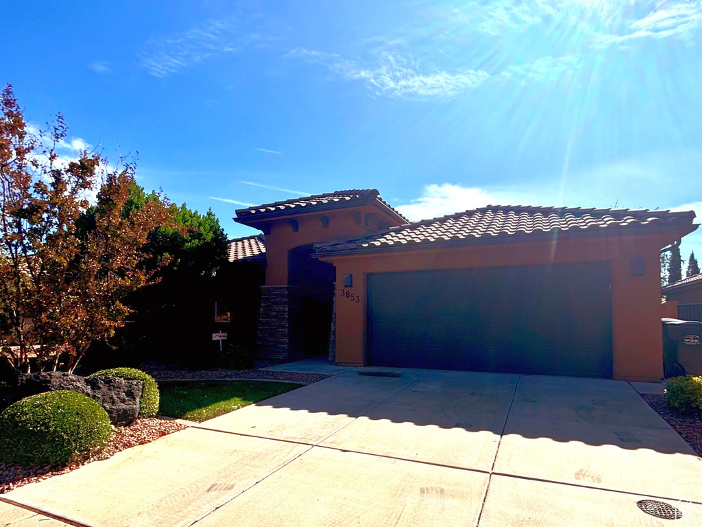 View of front facade with a garage