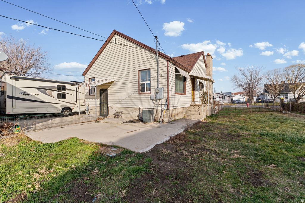 2924 S BUCCANEER DR Magna, UT 84044