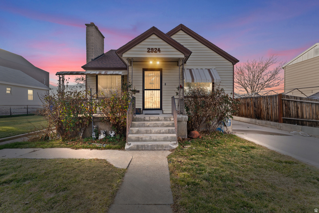 2924 S BUCCANEER DR Magna, UT 84044