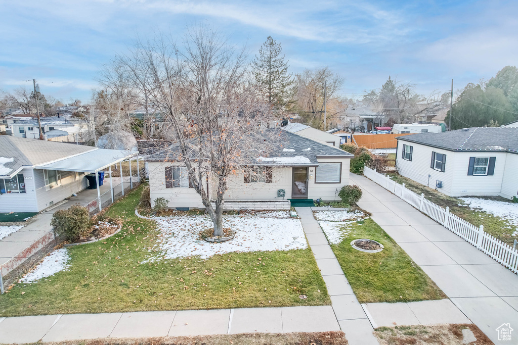 View of front of home with a front lawn
