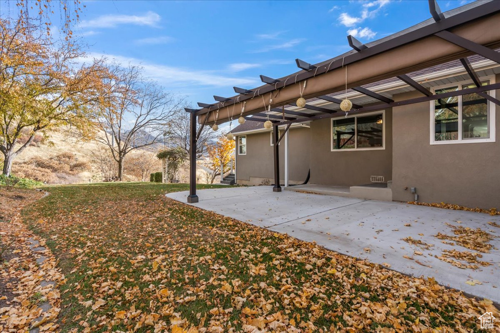 View of yard with a patio area