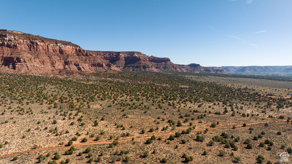 View of mountain background with a desert landscape