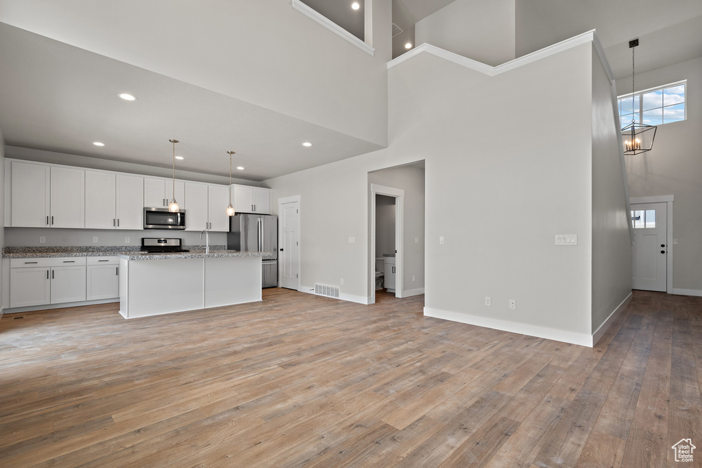 9781 N AARON AVE #207 Eagle Mountain, UT 84005