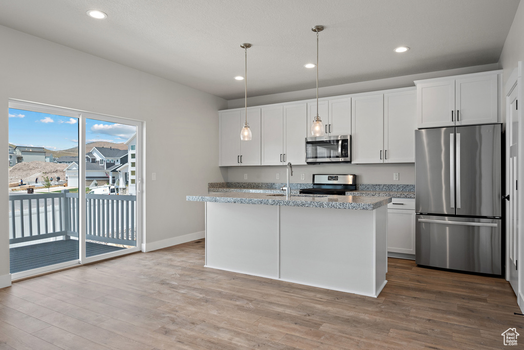 9781 N AARON AVE #207 Eagle Mountain, UT 84005