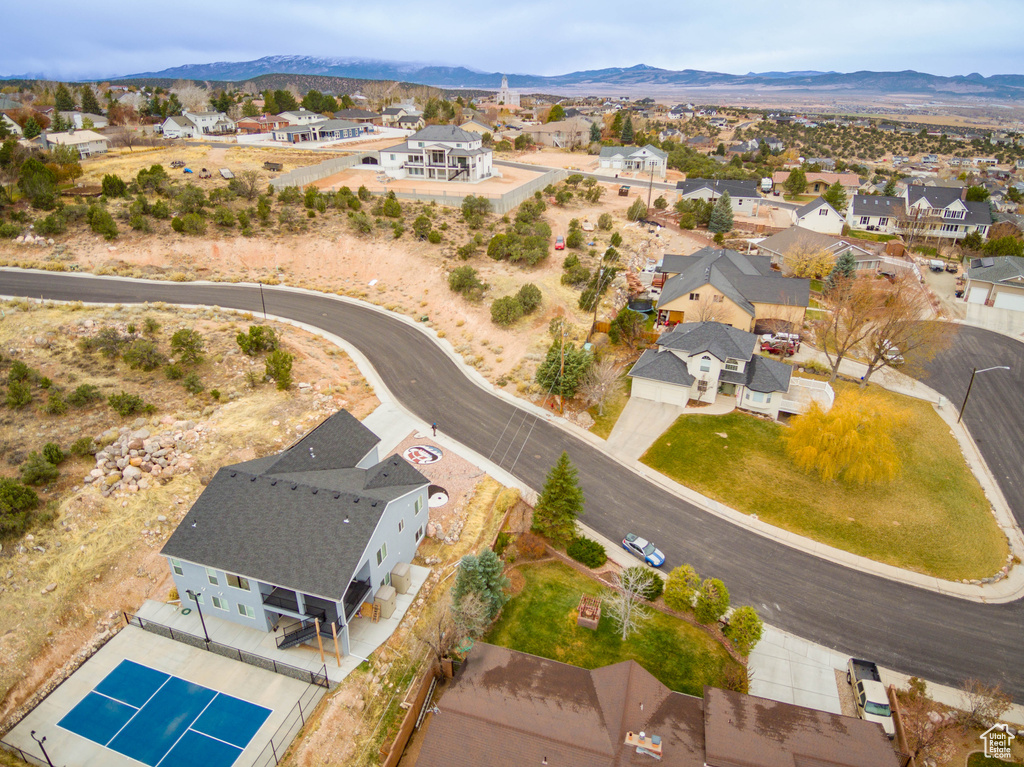 Bird's eye view featuring a mountain view