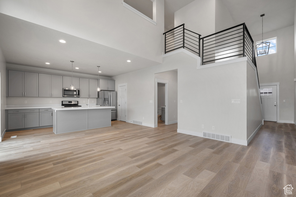 9807 N AARON AVE #210 Eagle Mountain, UT 84005
