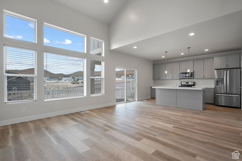 9807 N AARON AVE #210 Eagle Mountain, UT 84005
