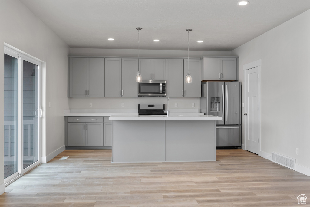 9807 N AARON AVE #210 Eagle Mountain, UT 84005