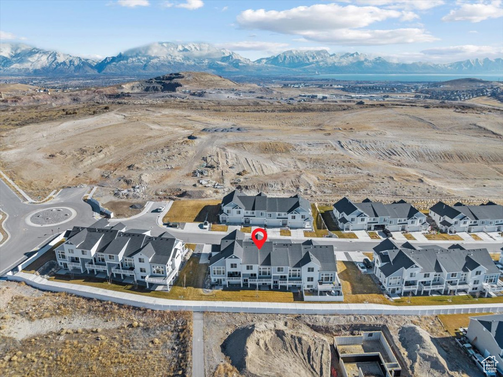 Aerial view featuring a residential view and a mountain view