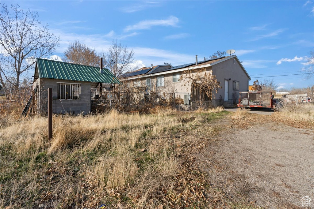 View of side of home