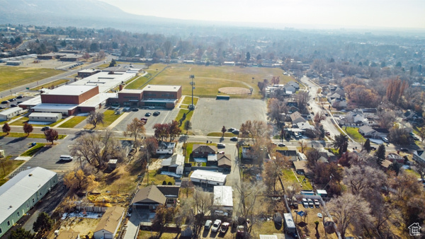 Birds eye view of property