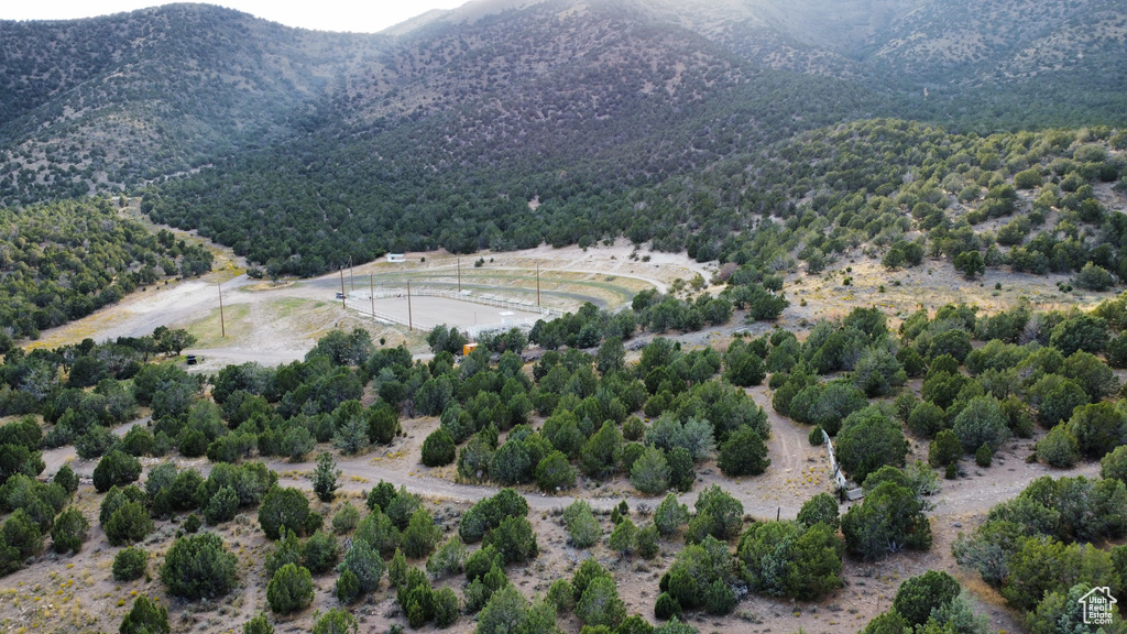 Aerial view with a mountain view