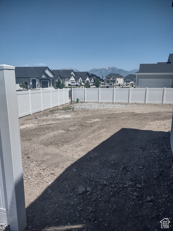 View of yard with a residential view