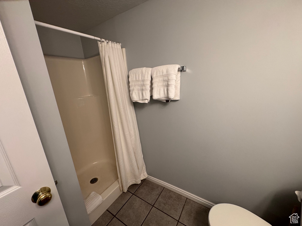 Photo 16 for MLS #2054488 at 890 N Newberg Pl #3