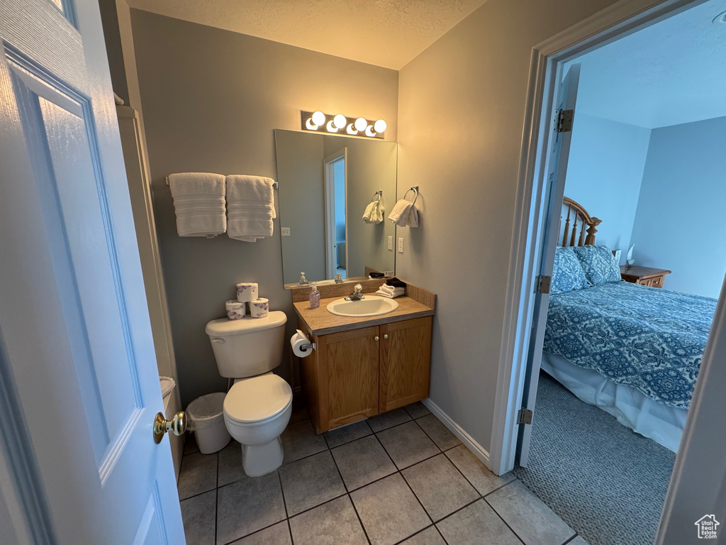 Photo 23 for MLS #2054488 at 890 N Newberg Pl #3