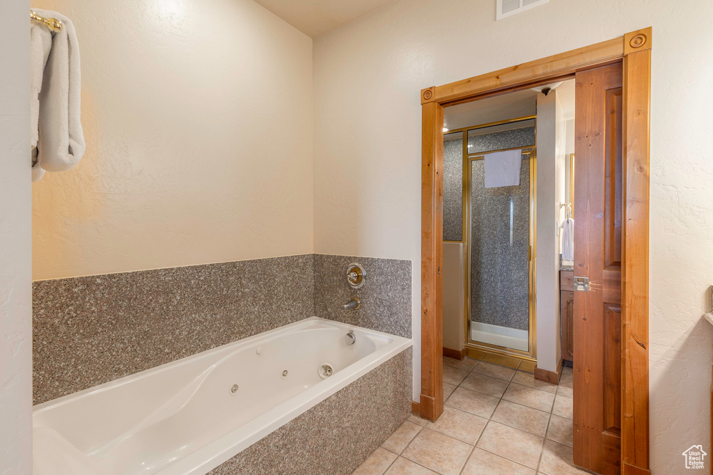 Photo 6 for MLS #2054496 at 840 Bigler Ln #201