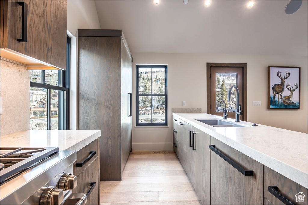 741 ROSSIE HILL DR Park City, UT 84060