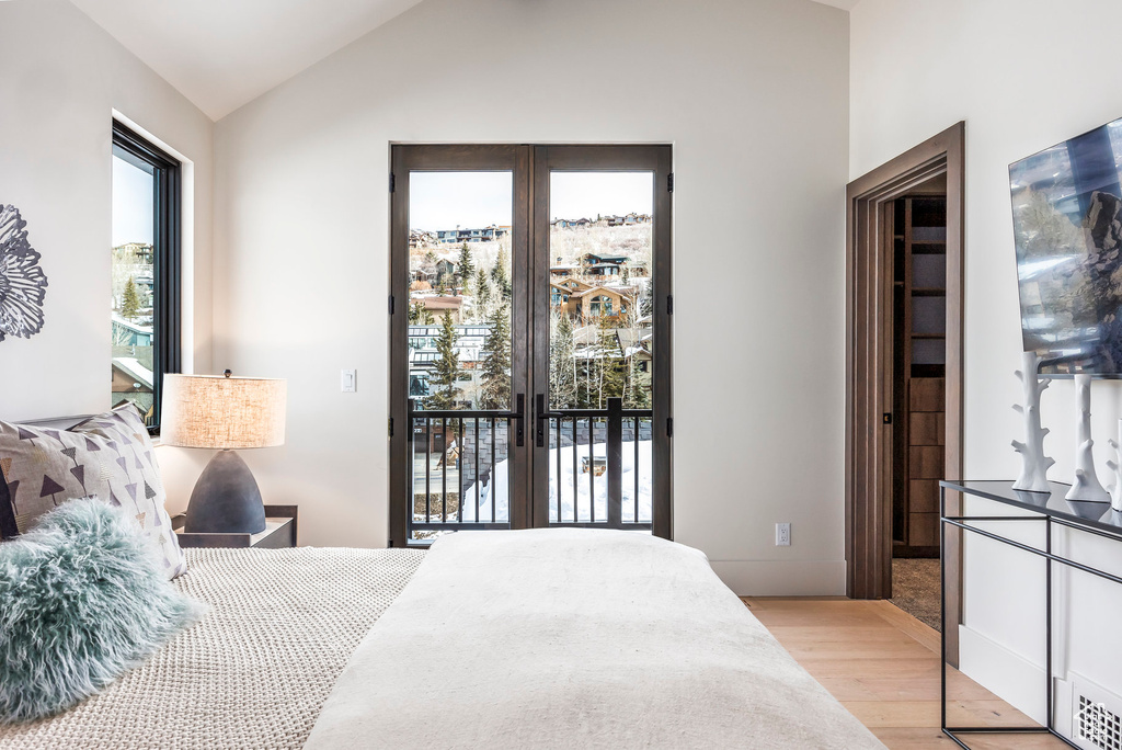741 ROSSIE HILL DR Park City, UT 84060