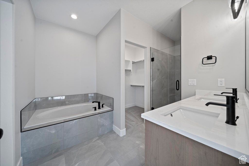 7262 N LAKE DR Lake Point, UT 84074
