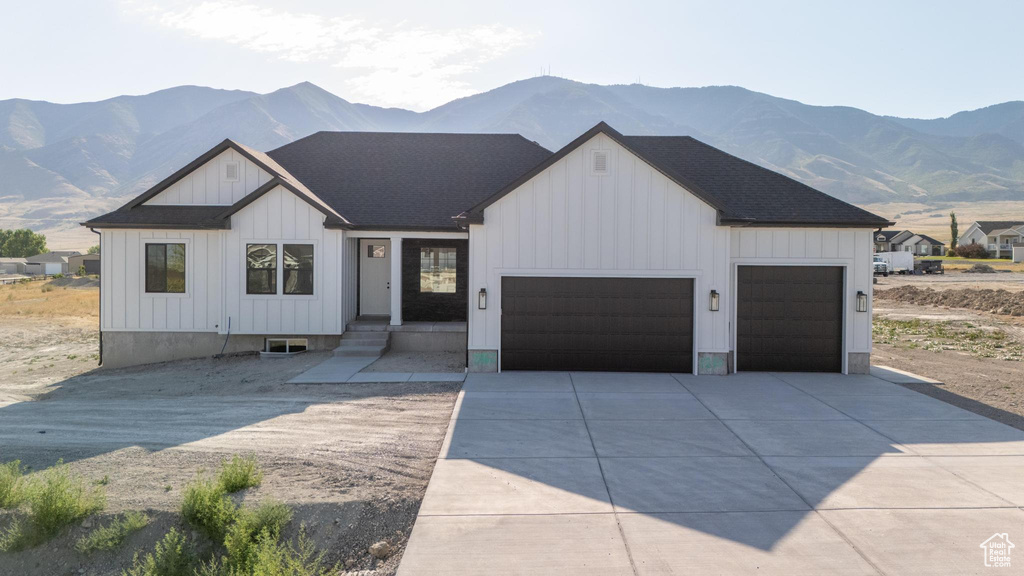 7262 N LAKE DR Lake Point, UT 84074