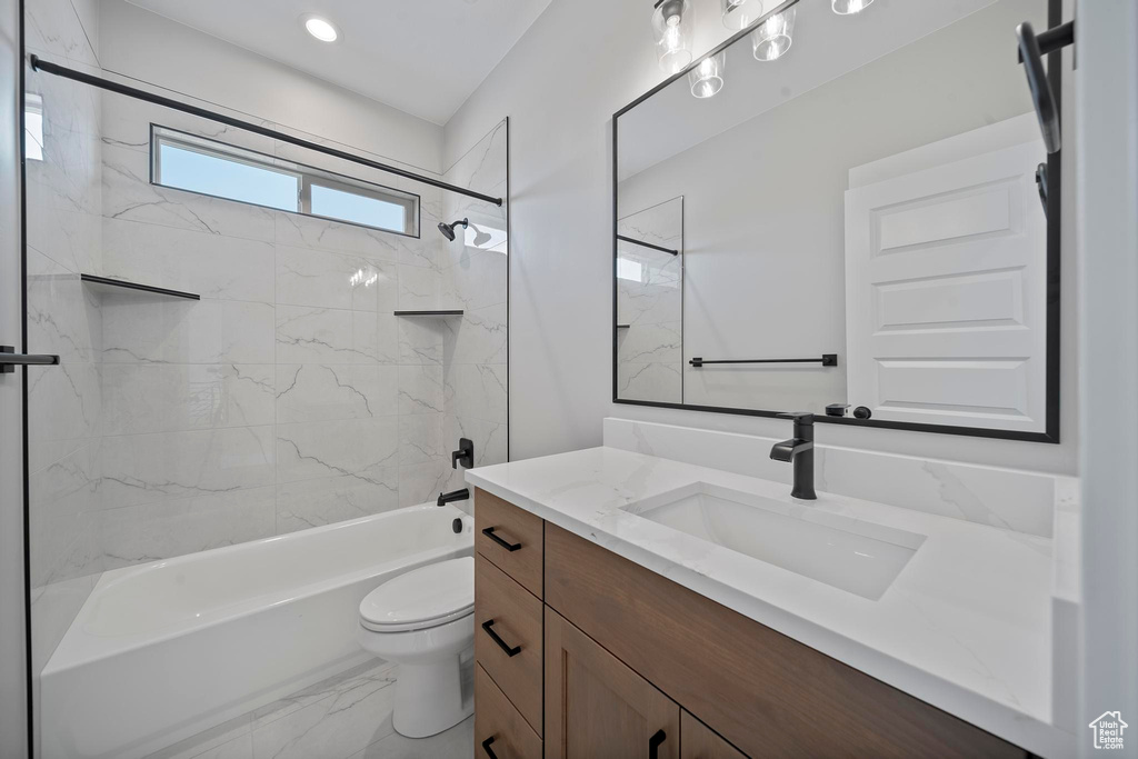 7262 N LAKE DR Lake Point, UT 84074