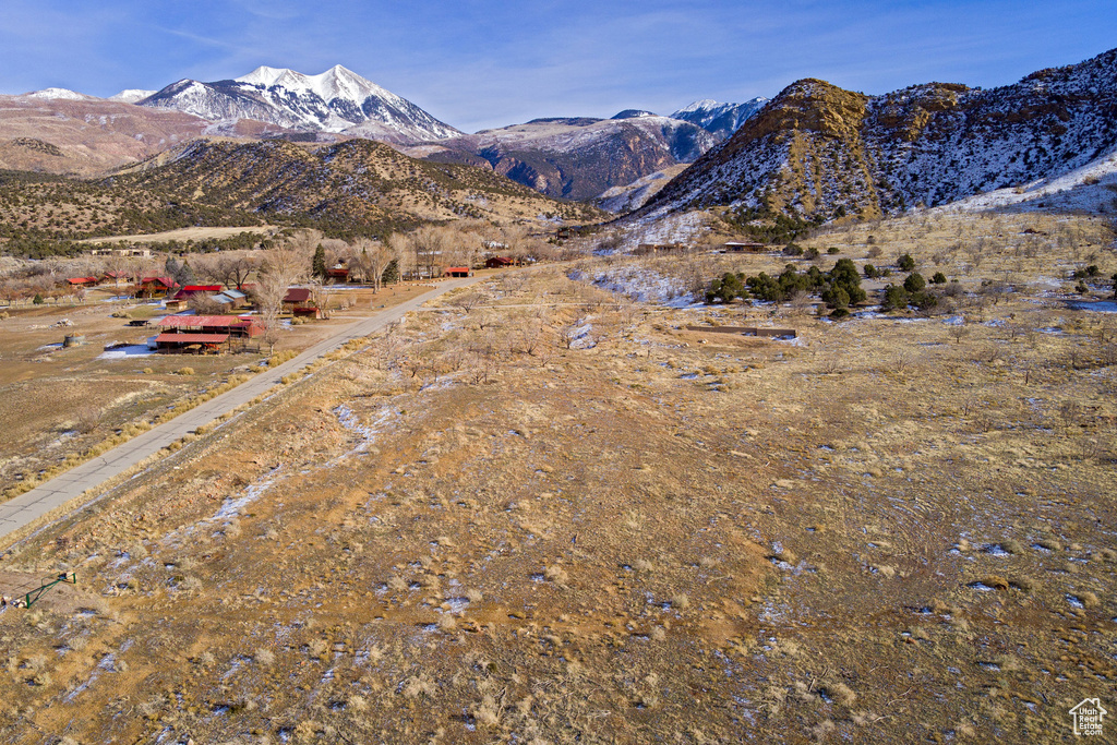 300 S PACK CREEK RD Moab, UT 84532