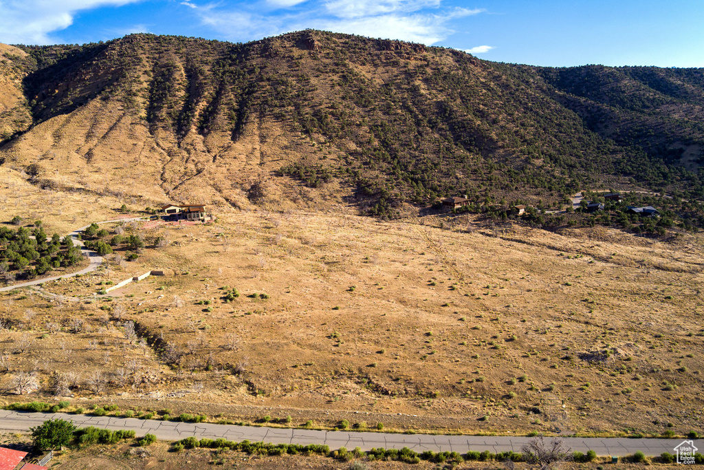 300 S PACK CREEK RD Moab, UT 84532