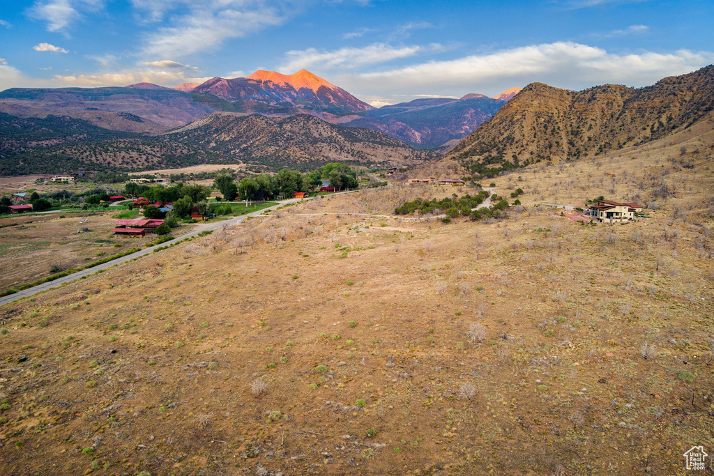 300 S PACK CREEK RD Moab, UT 84532