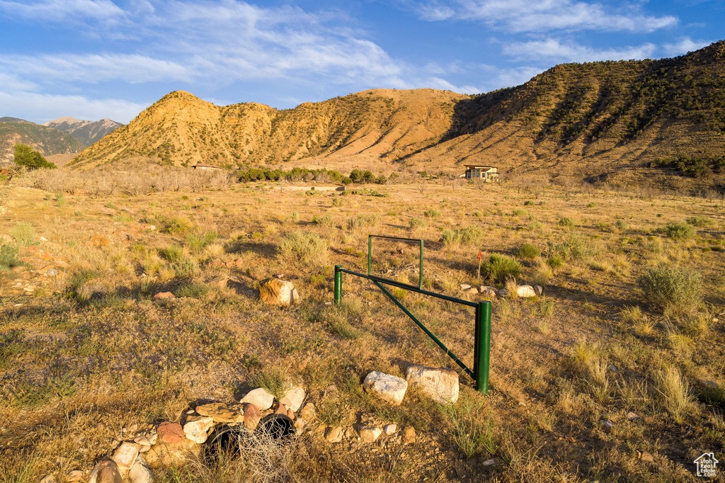 300 S PACK CREEK RD Moab, UT 84532