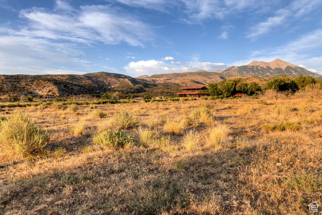 300 S PACK CREEK RD Moab, UT 84532