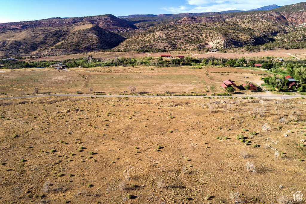 300 S PACK CREEK RD Moab, UT 84532