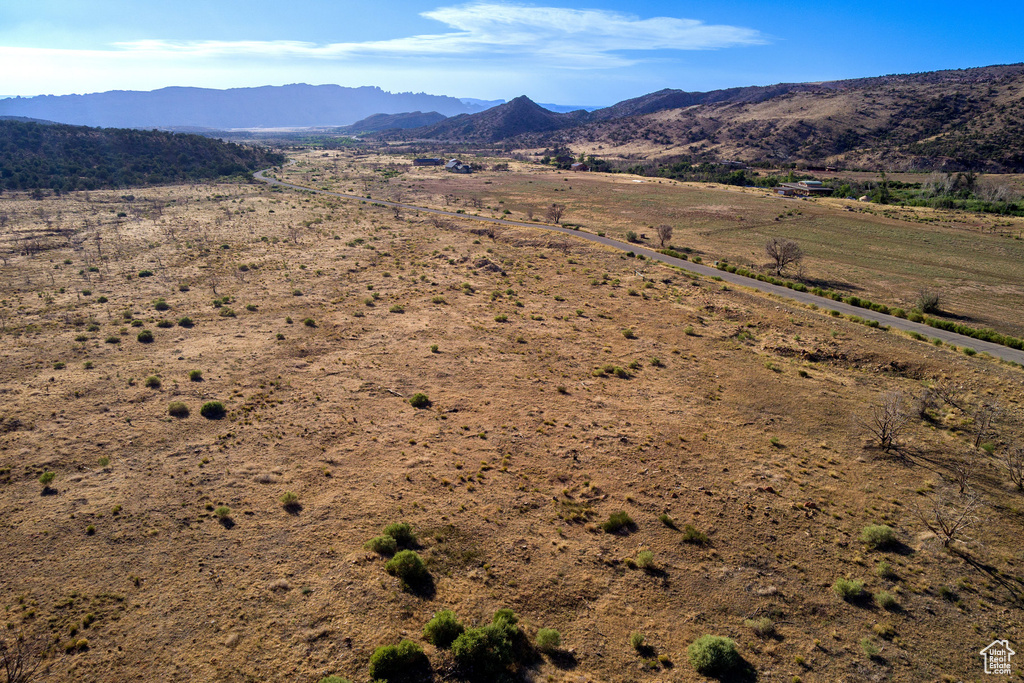 300 S PACK CREEK RD Moab, UT 84532