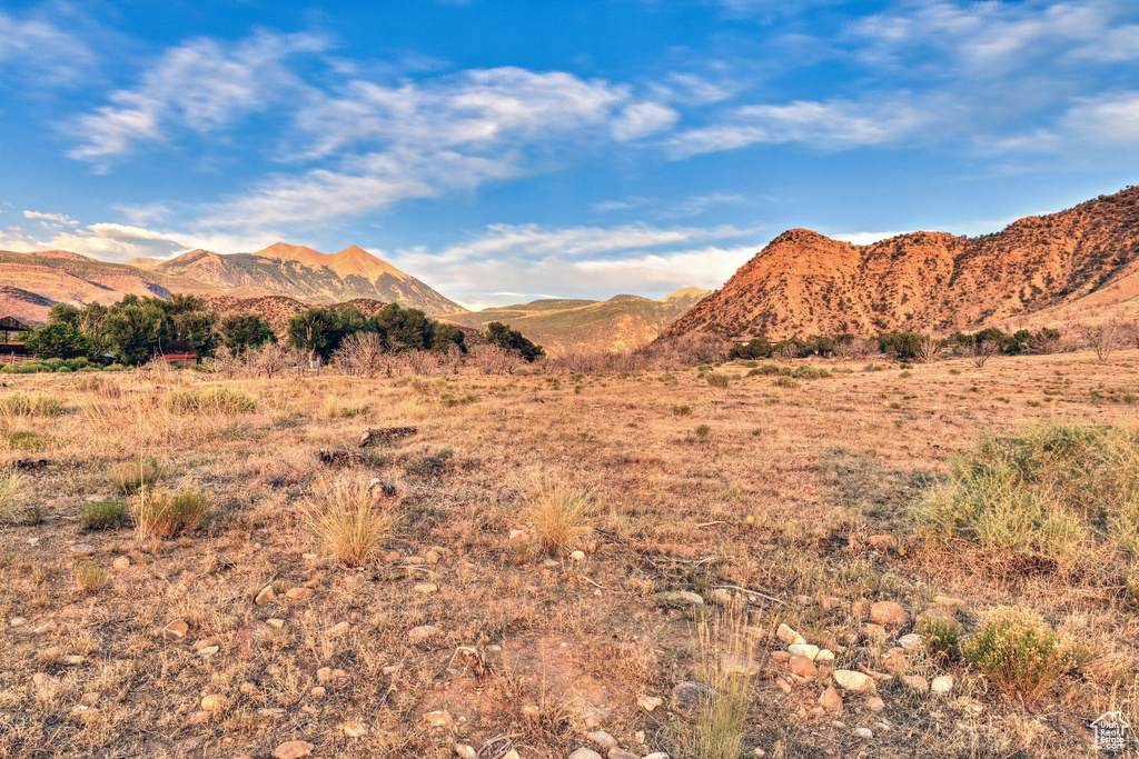 300 S PACK CREEK RD Moab, UT 84532
