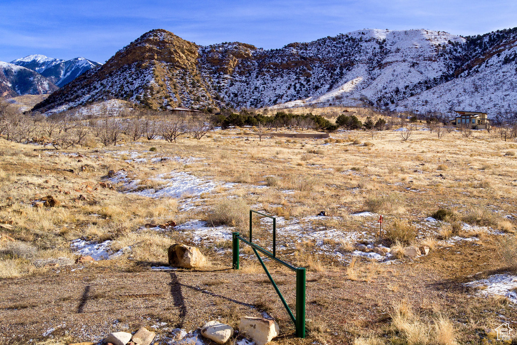 300 S PACK CREEK RD Moab, UT 84532