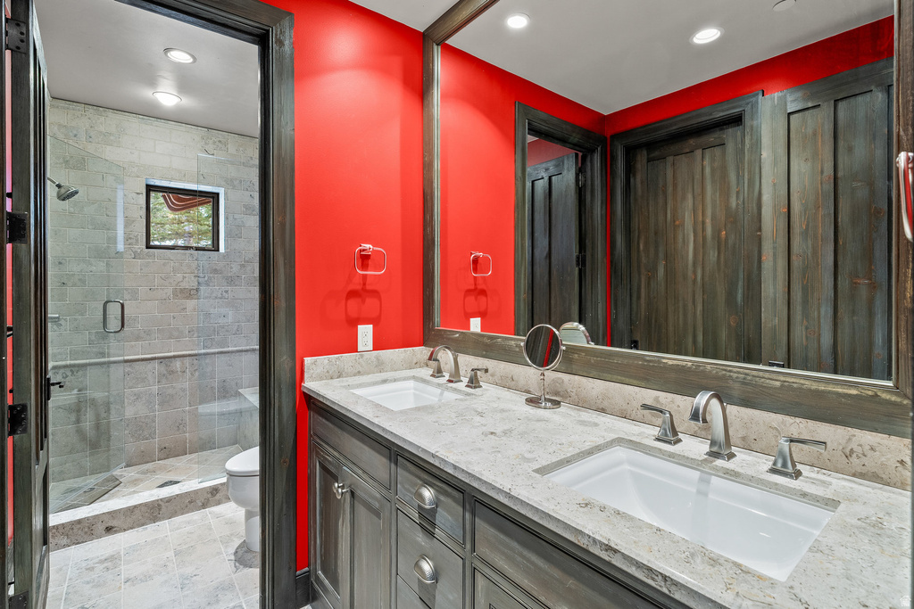 110 WHITE PINE CANYON RD Park City, UT 84060