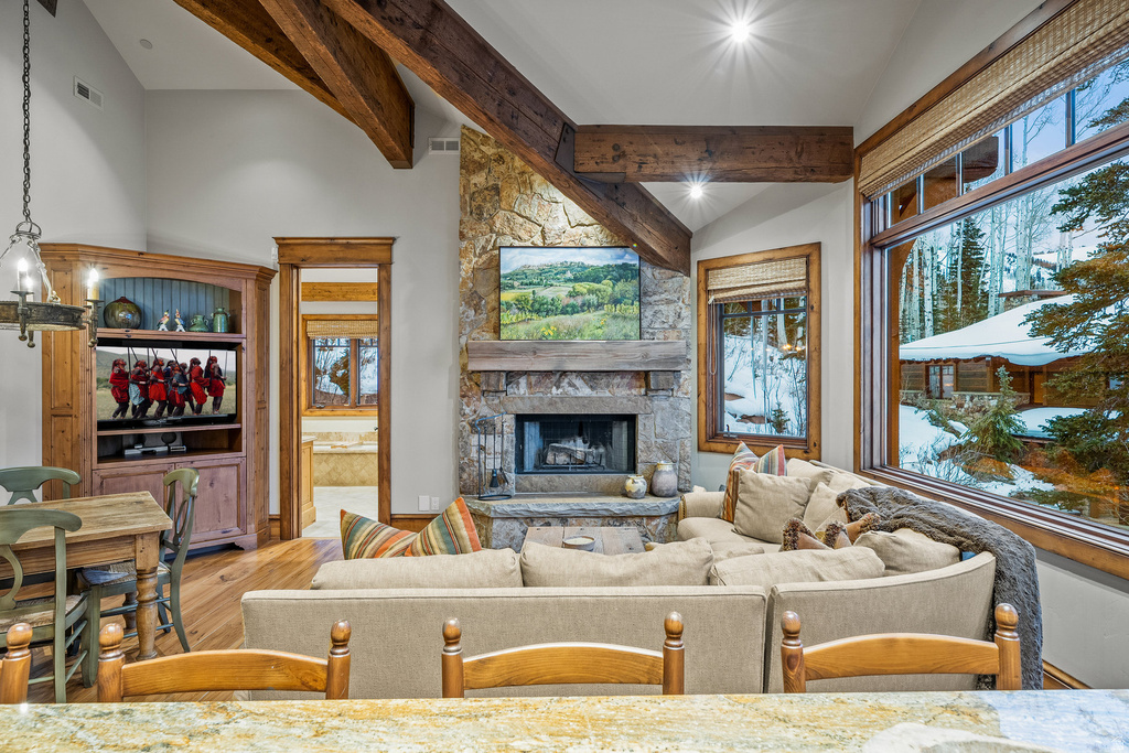 110 WHITE PINE CANYON RD Park City, UT 84060