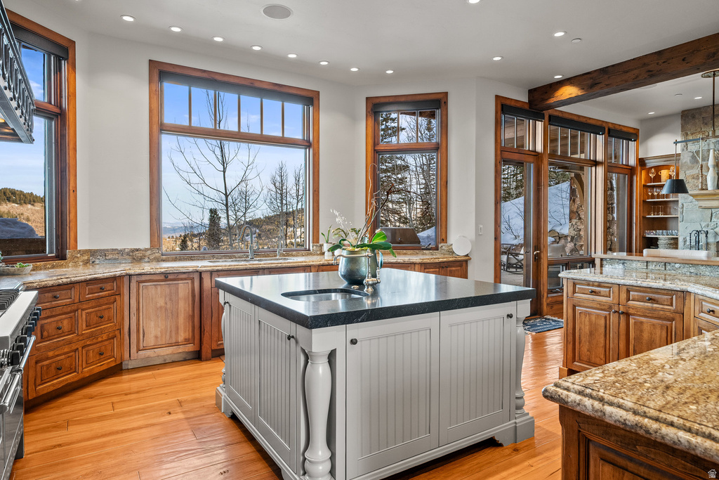 110 WHITE PINE CANYON RD Park City, UT 84060