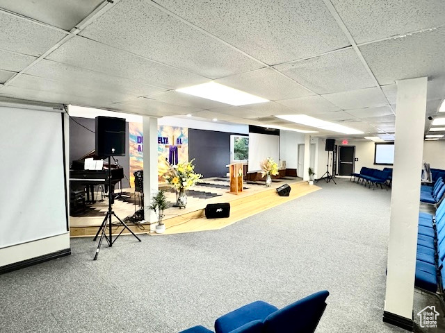 Interior space with a drop ceiling