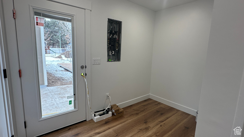 Entryway featuring hardwood / wood-style floors