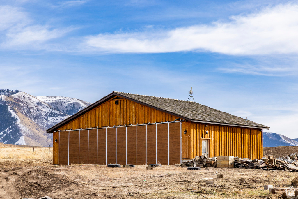 View of pole building featuring a mountain view