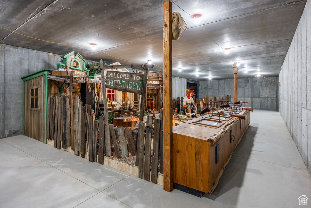 Miscellaneous room featuring concrete flooring