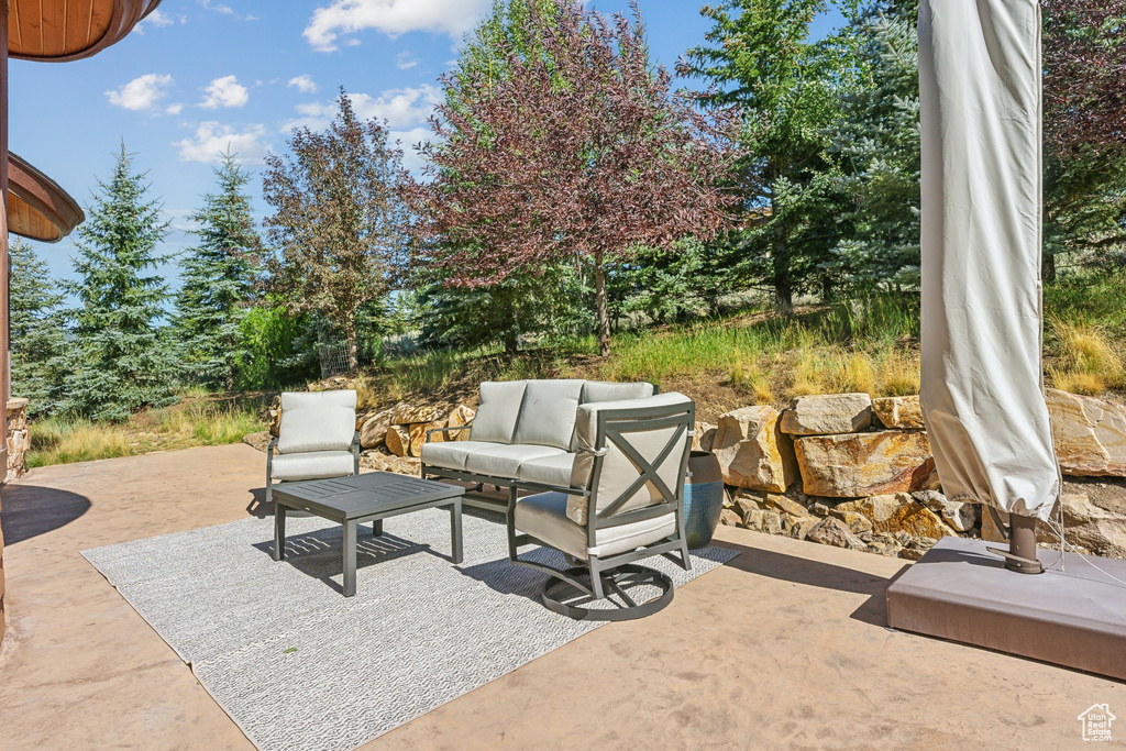 View of patio / terrace with outdoor lounge area