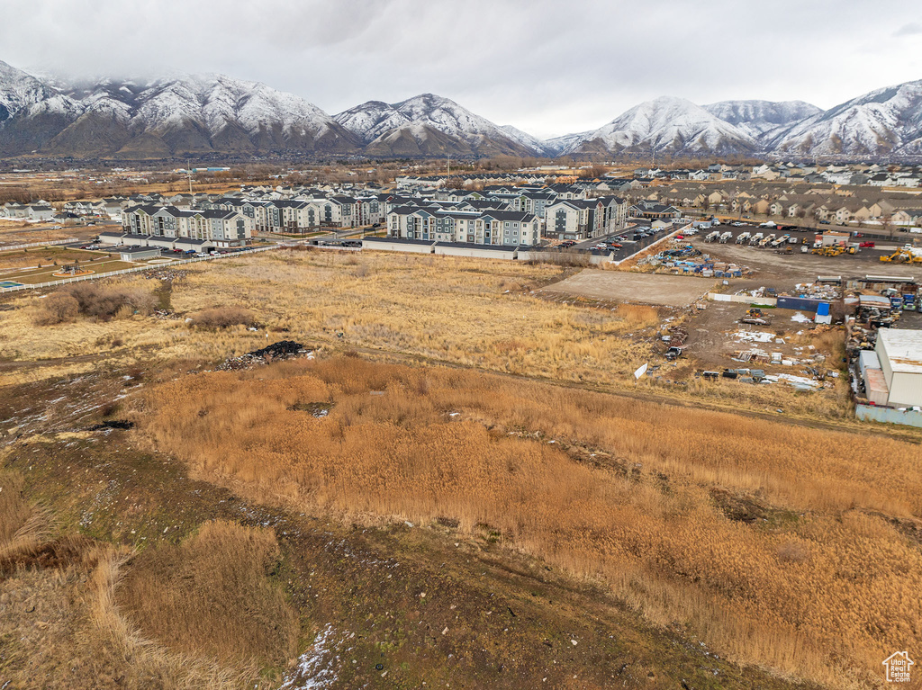 View of mountain feature