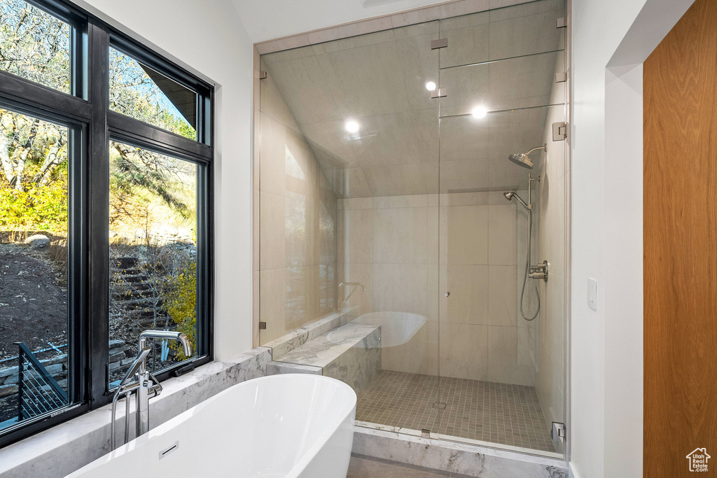Photo 10 for MLS #2055752 at 455 Woodside Ave
