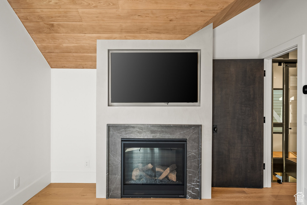 Photo 9 for MLS #2055752 at 455 Woodside Ave
