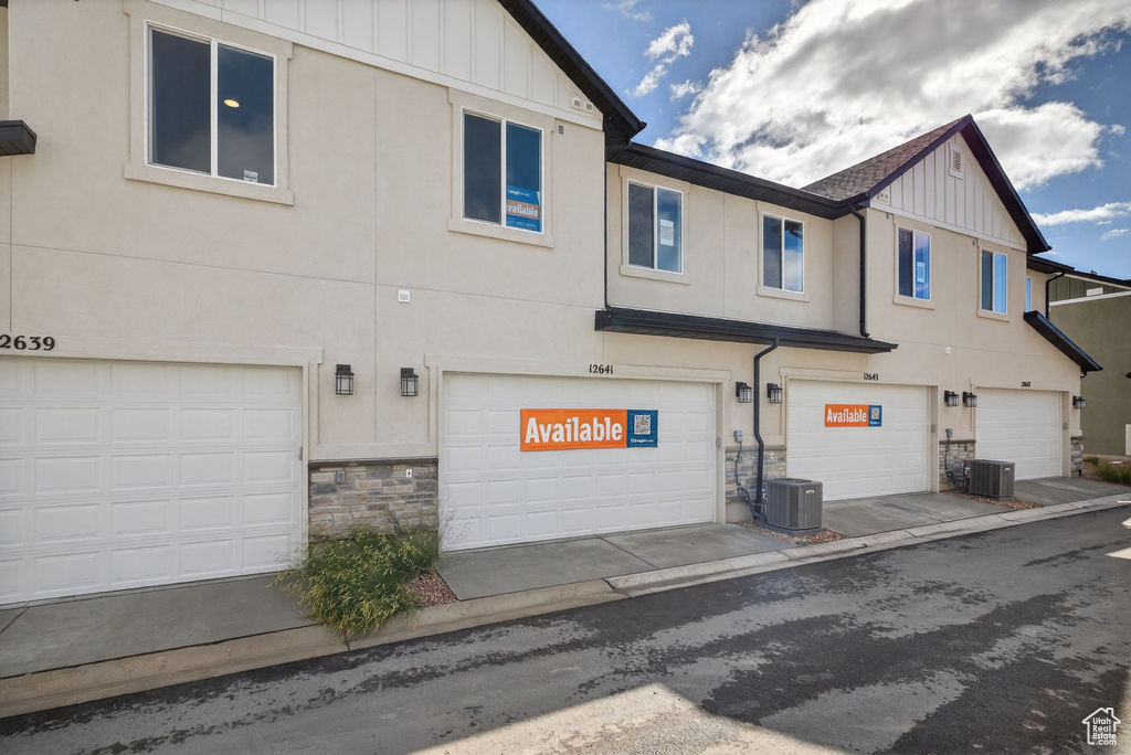 Photo 26 for MLS #2055985 at 12641 S High View Ln #129