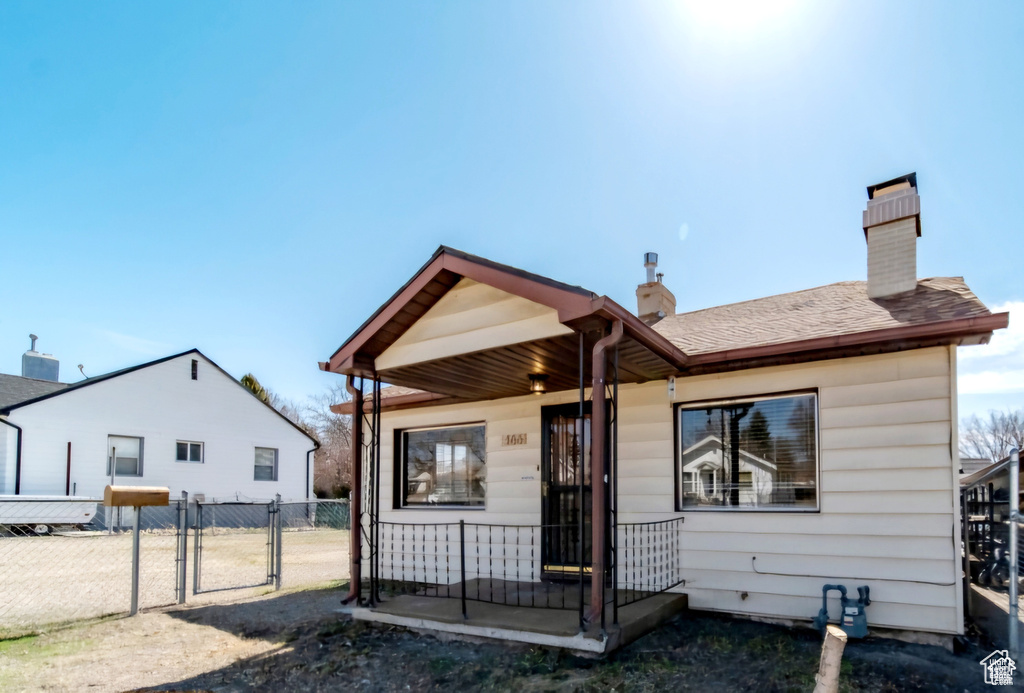 View of front of house featuring a porch