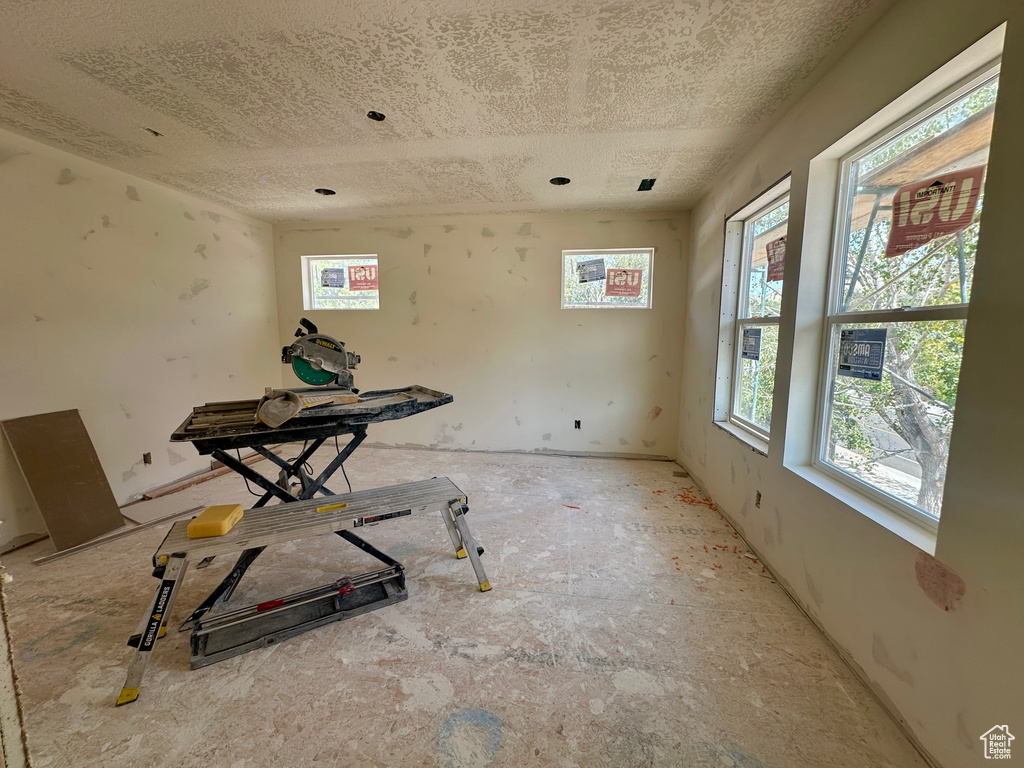 3094 S 2300 E Millcreek, UT 84109
